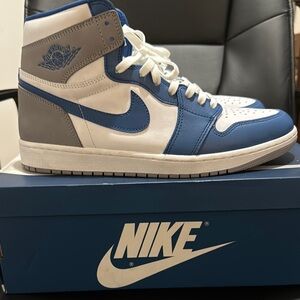 Nike Air Jordan 1 - True Blue (2023)
USED